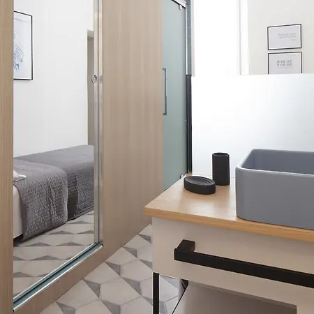 Art 게스트하우스 4*