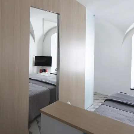 Art בית הארחה ג'נובה