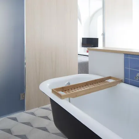 בית הארחה Art