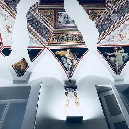 בית הארחה Art 4*